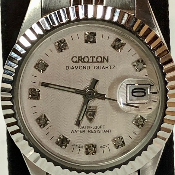 {SOLD} - Picture 4 of 7